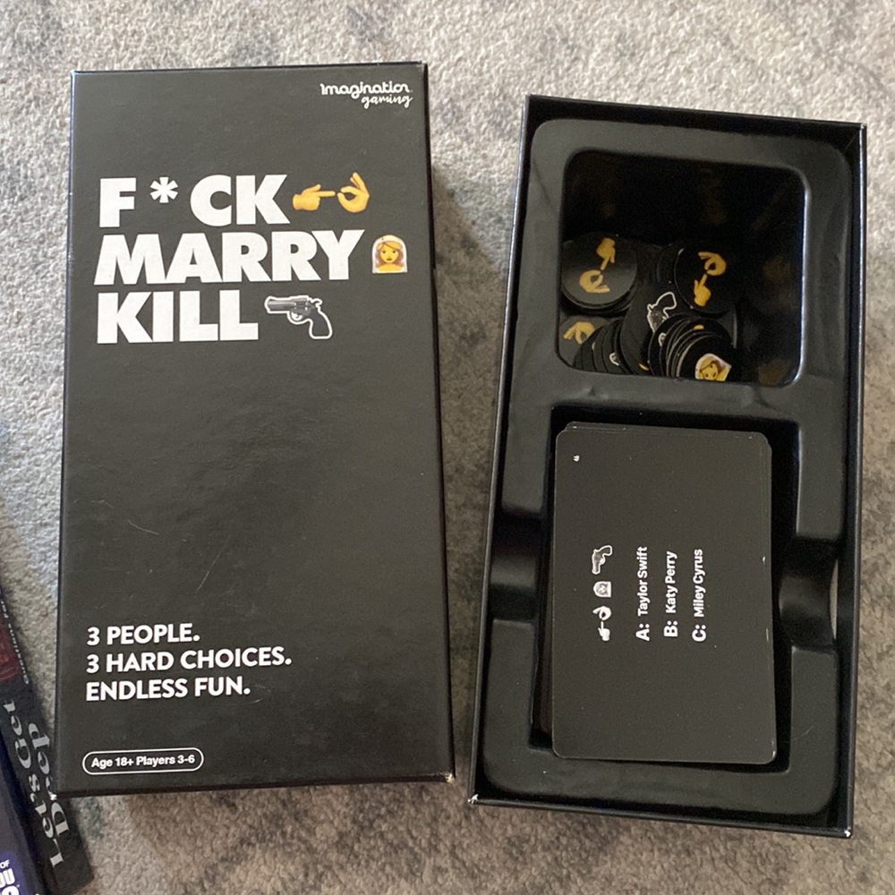 Adult Card Games - Picture 11 of 12